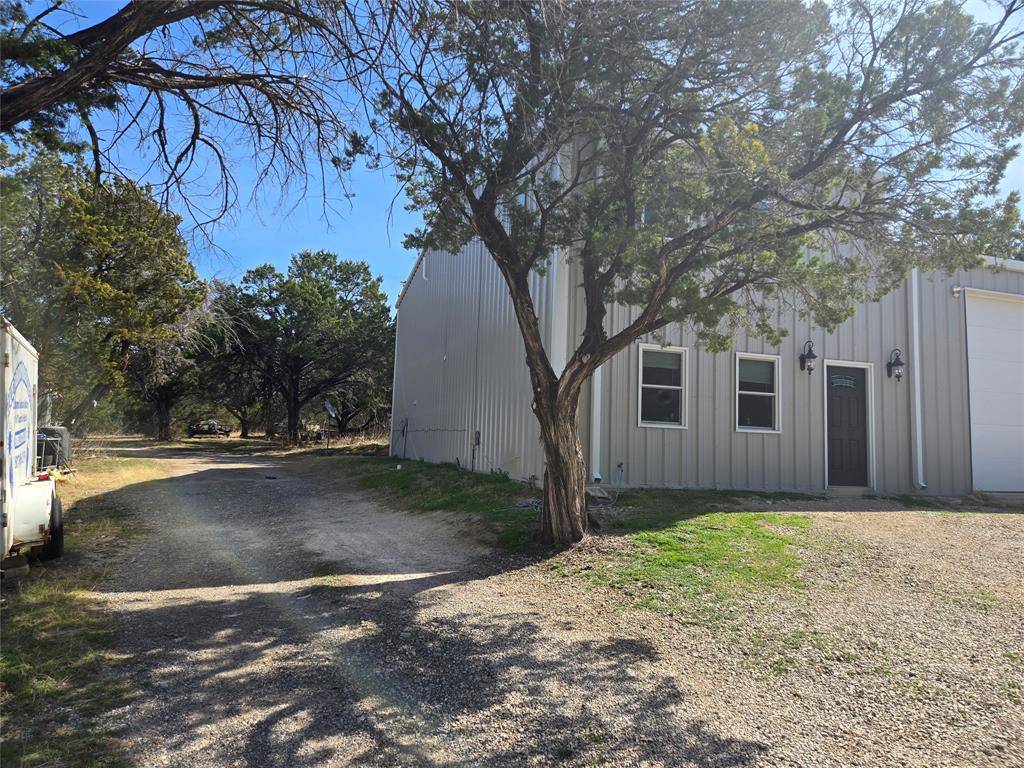 134 Cedar Creek Drive, Azle, TX 76020