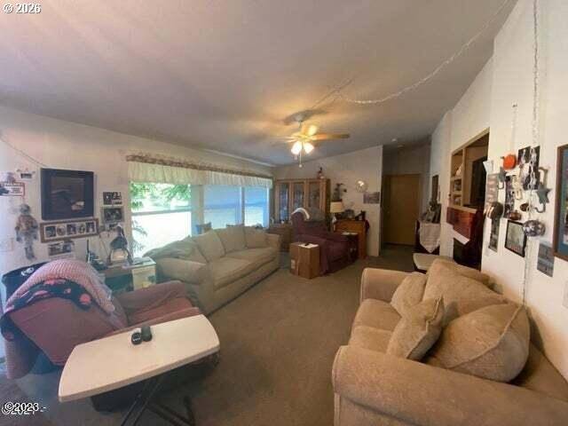 2867 N NORTH BANK RD, Otis, OR 97368