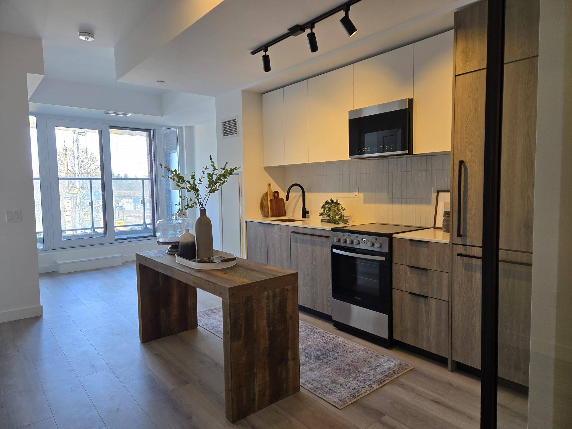 1635 MILITARY TRL #210, Toronto E10, ON M1C 1B2