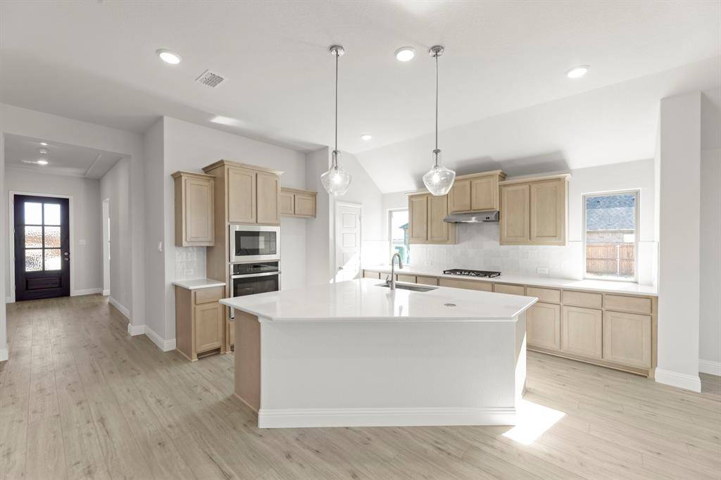 395 Misty Meadow Lane, Lavon, TX 75166