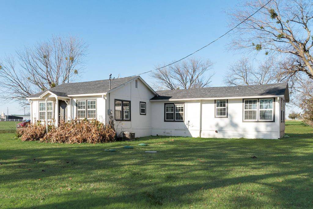 192 Diamond Ranch Road, Whitesboro, TX 76273