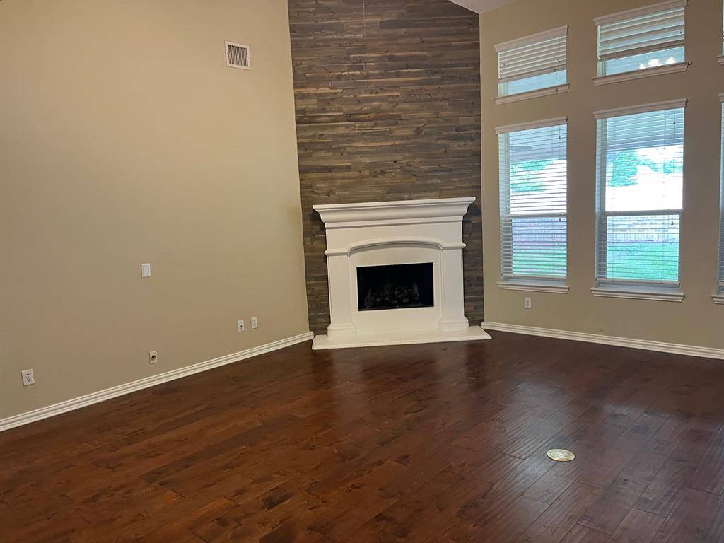 5800 Youngworth Drive, Flower Mound, TX 75028