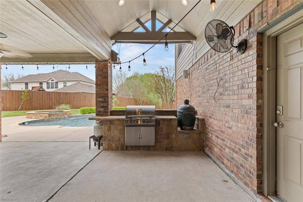 613 Windward Drive, Murphy, TX 75094