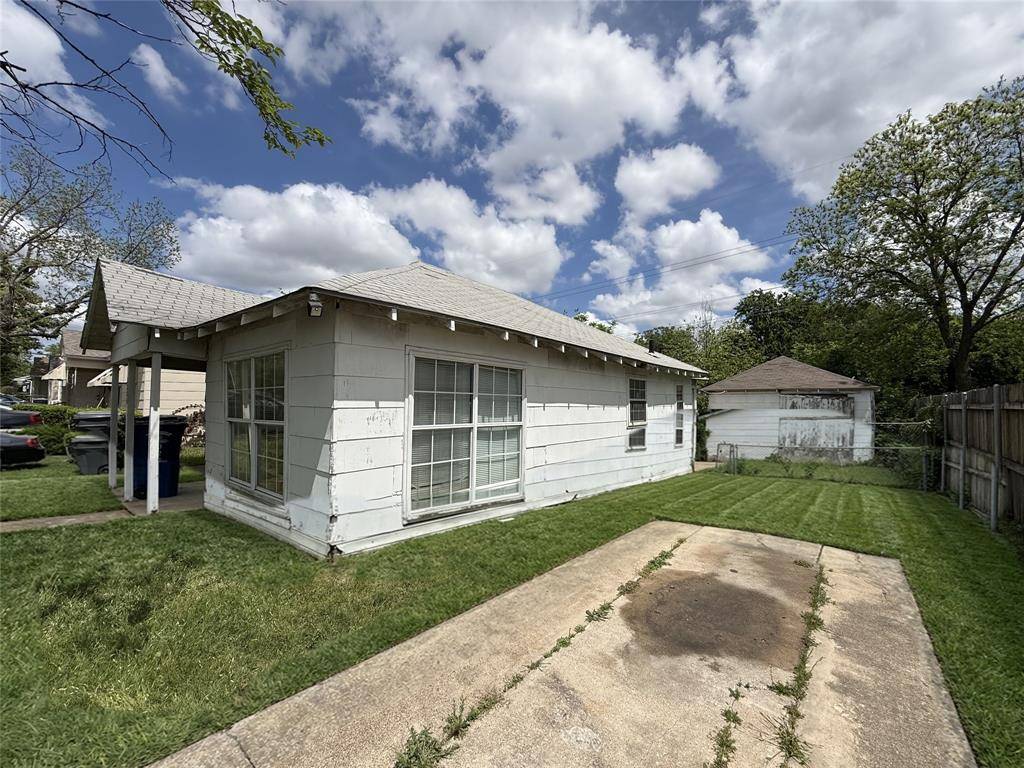 3206 N Jim Miller Road, Dallas, TX 75227
