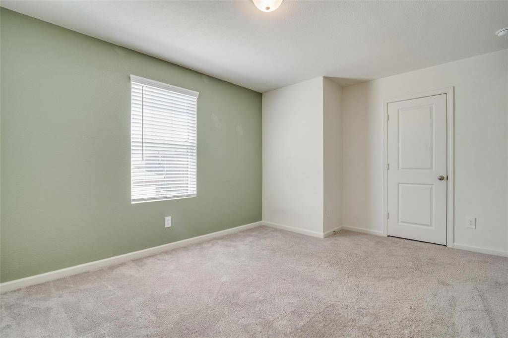 731 Yorkshire Drive, Lavon, TX 75166