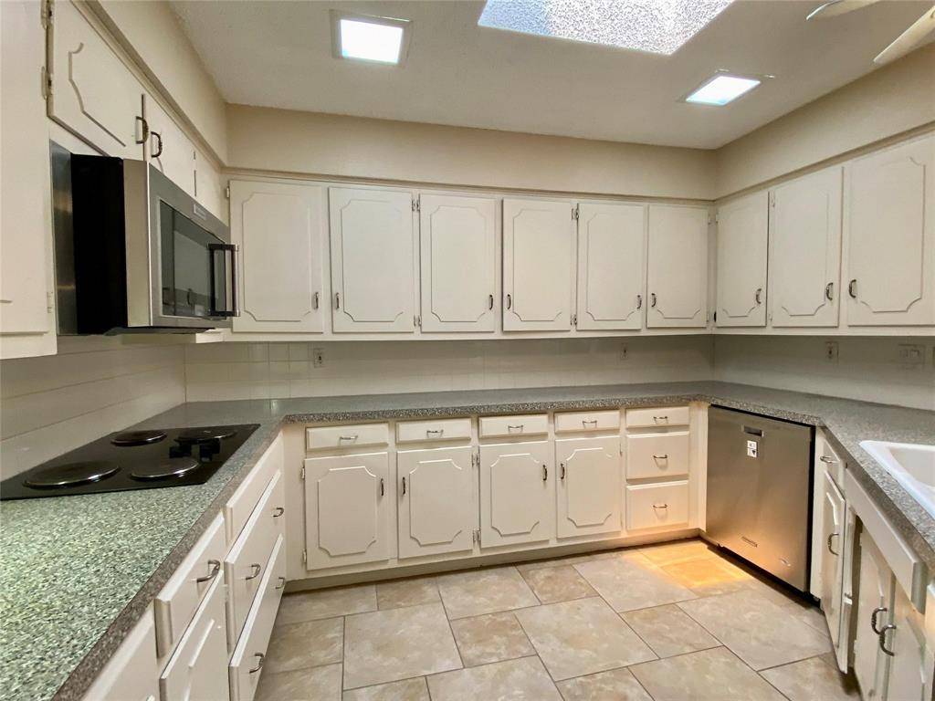 909 Hillsdale Drive, Richardson, TX 75081