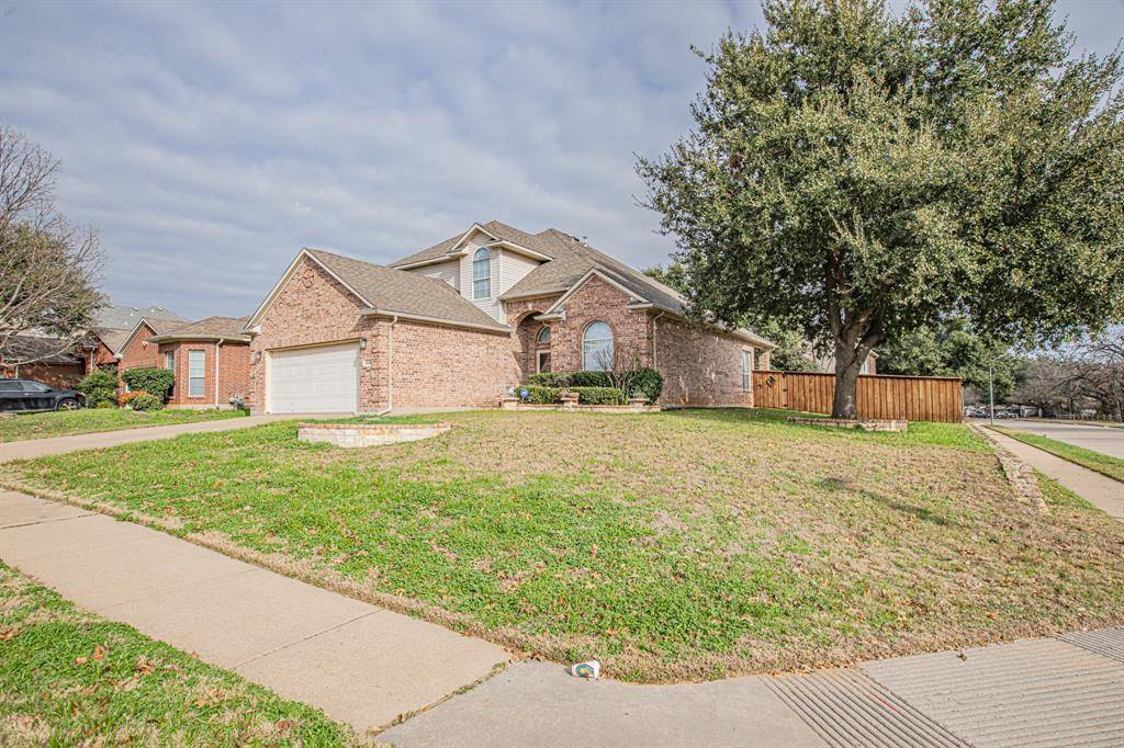 1664 Park Grove Drive, Irving, TX 75060