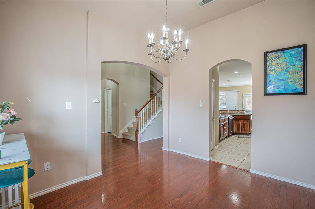 1664 Park Grove Drive, Irving, TX 75060