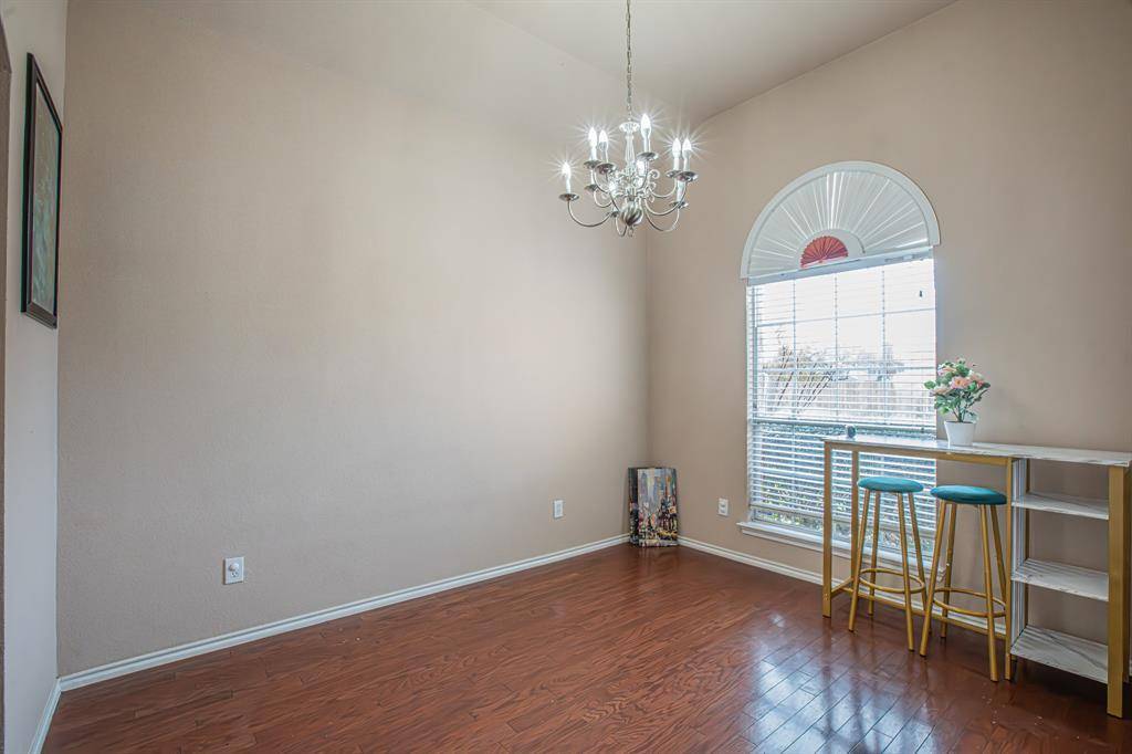 1664 Park Grove Drive, Irving, TX 75060