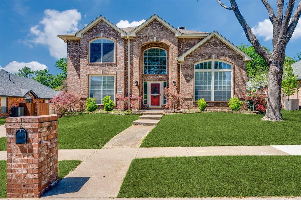 8421 Parkdale Drive, North Richland Hills, TX 76182