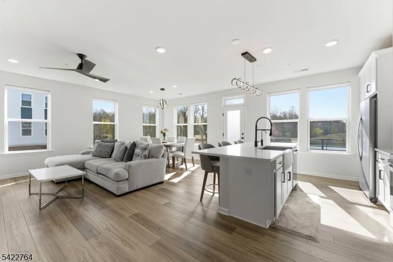 5 Sadie Cir #5201, Union Twp., NJ 07083