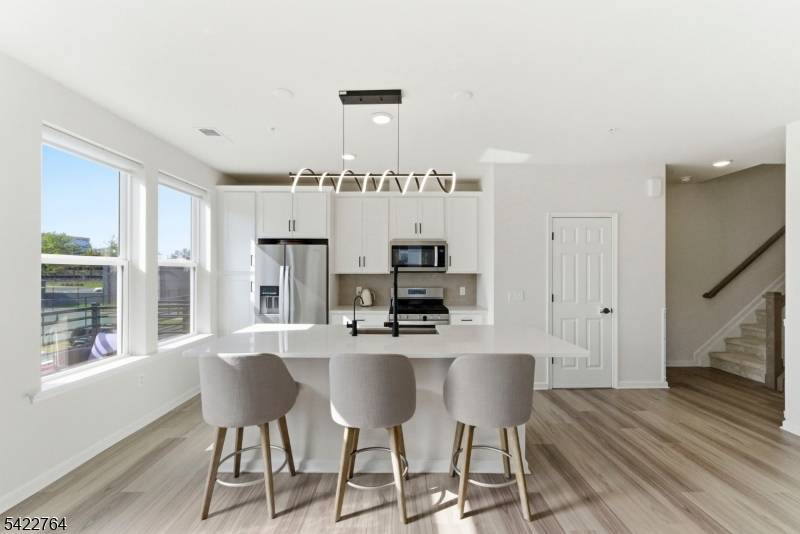 5 Sadie Cir #5201, Union Twp., NJ 07083