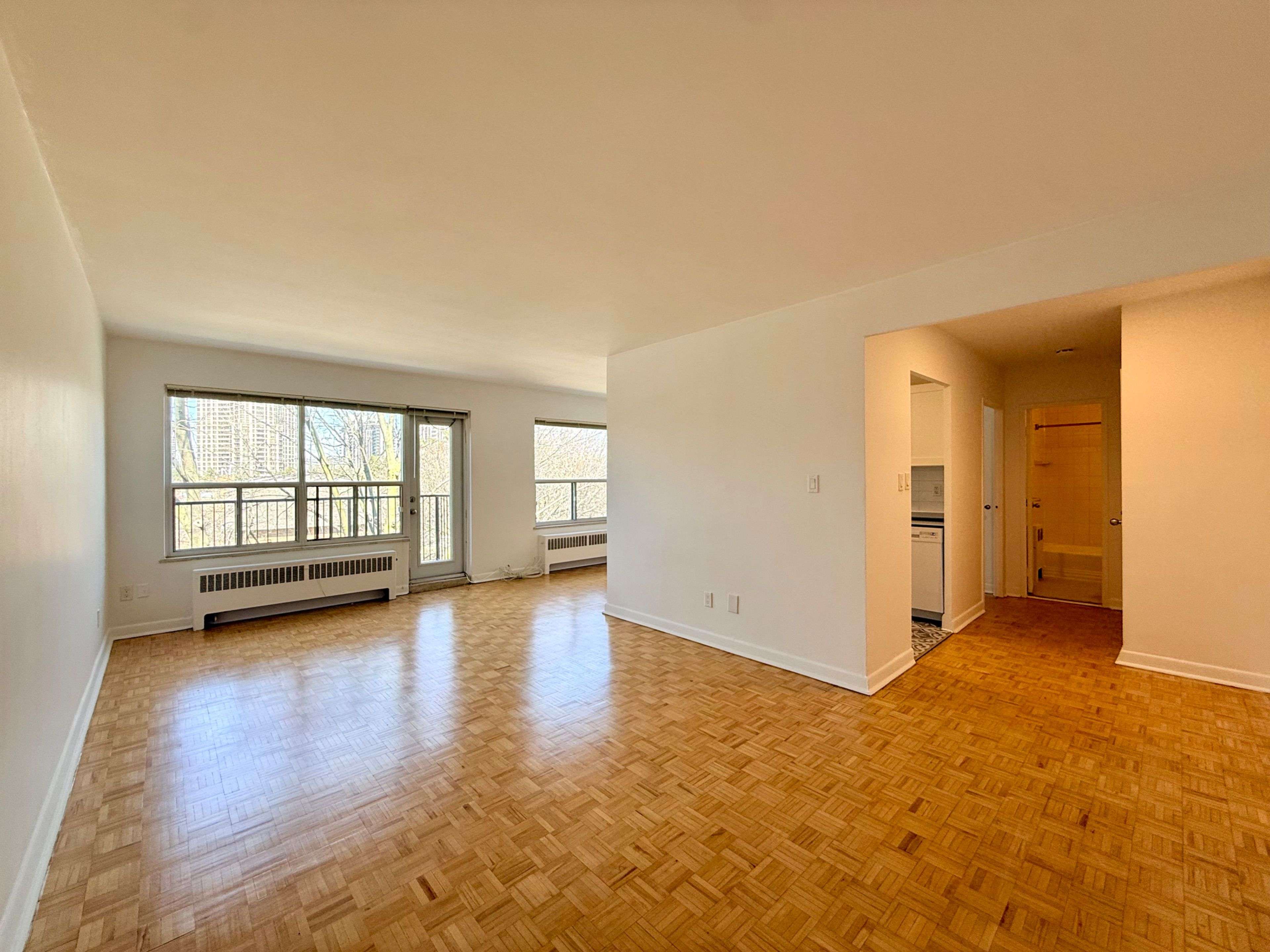 30 Upper Canada DR #408, Toronto C12, ON M2P 1S1