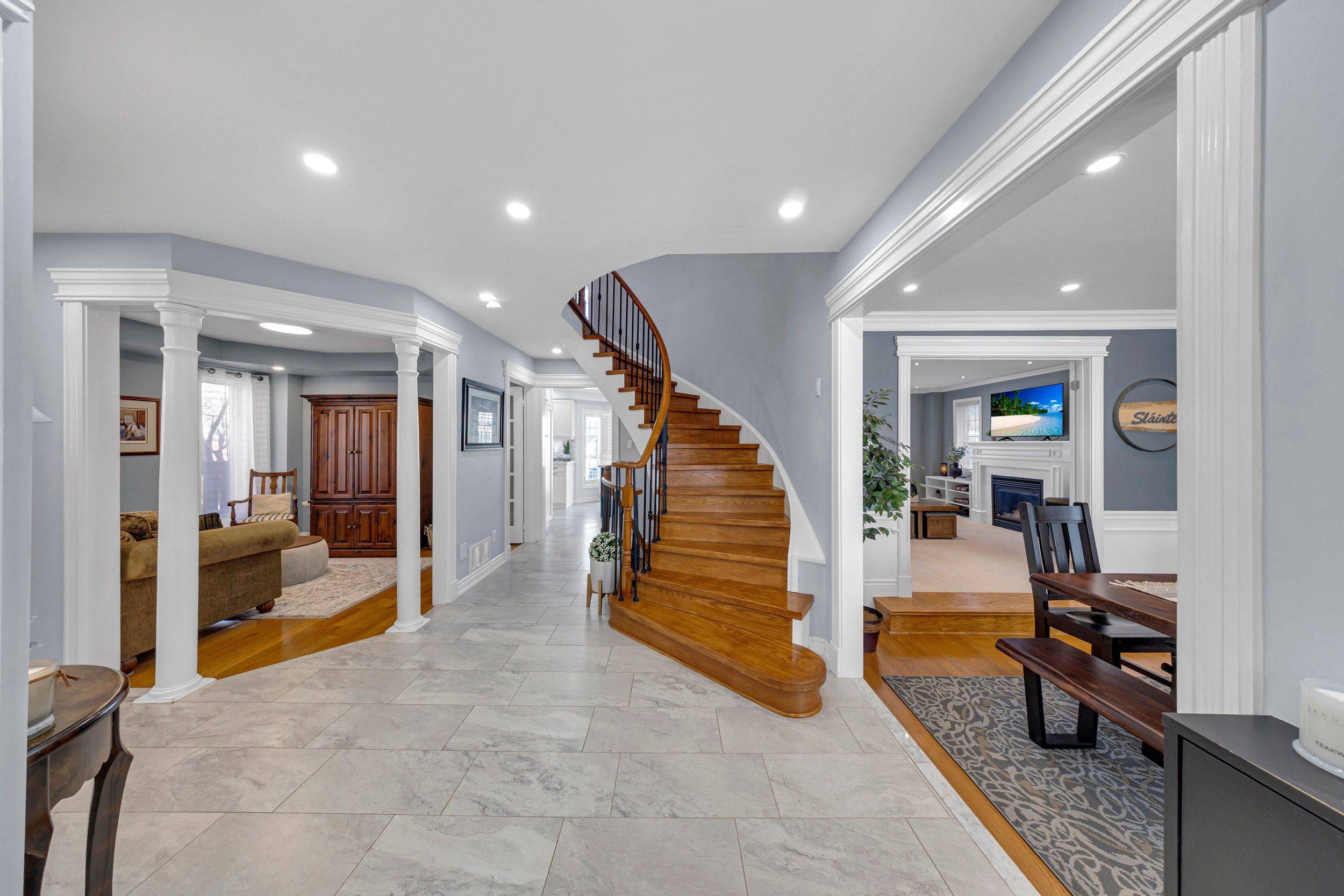 128 Bowles DR, Ajax, ON L1T 4C2