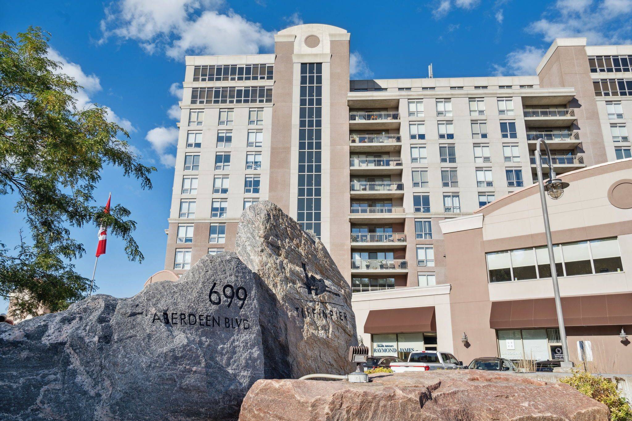 699 Aberdeen BLVD #905, Midland, ON L4R 5P2