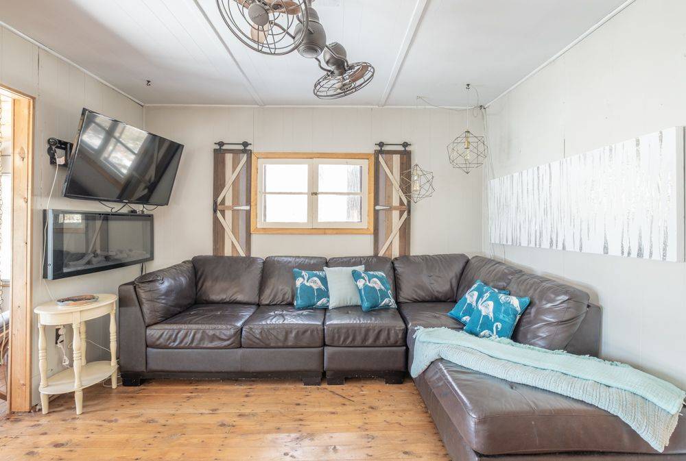 43 Gatewood RD, Kawartha Lakes, ON K0M 1K0