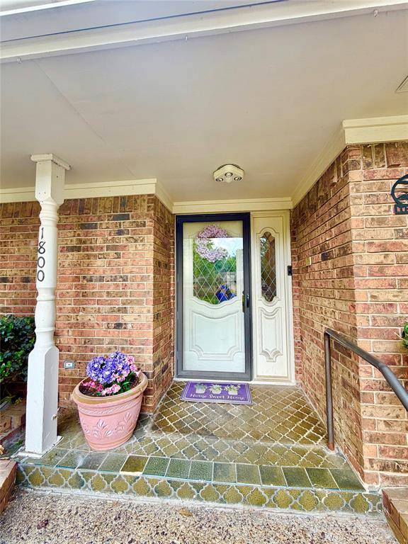 1800 Southridge Drive, Denton, TX 76205