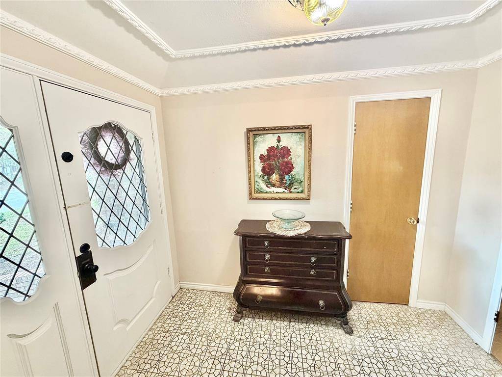 1800 Southridge Drive, Denton, TX 76205