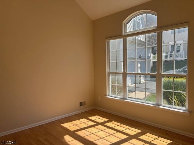 209 Winding Hill Dr, Mount Olive Twp., NJ 07840