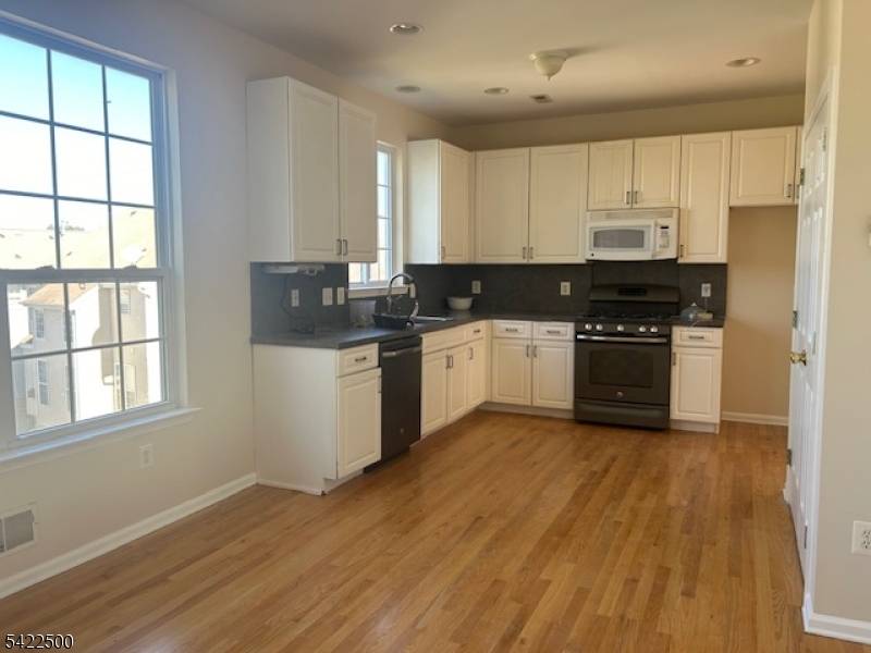 209 Winding Hill Dr, Mount Olive Twp., NJ 07840