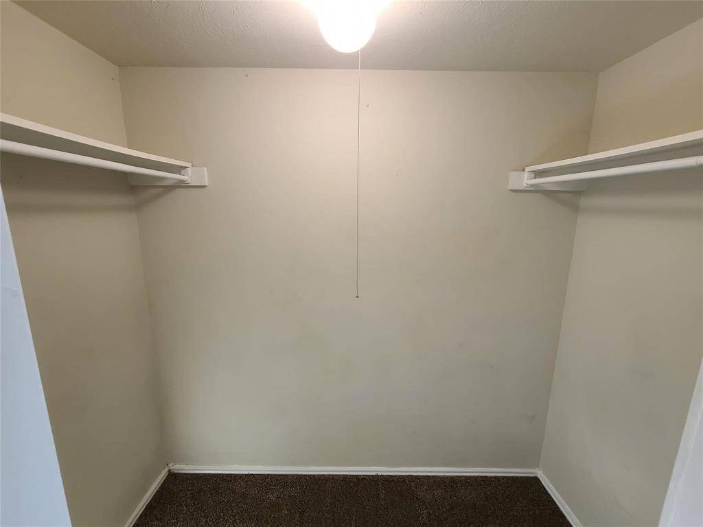 2423 Limestone Drive, Arlington, TX 76014