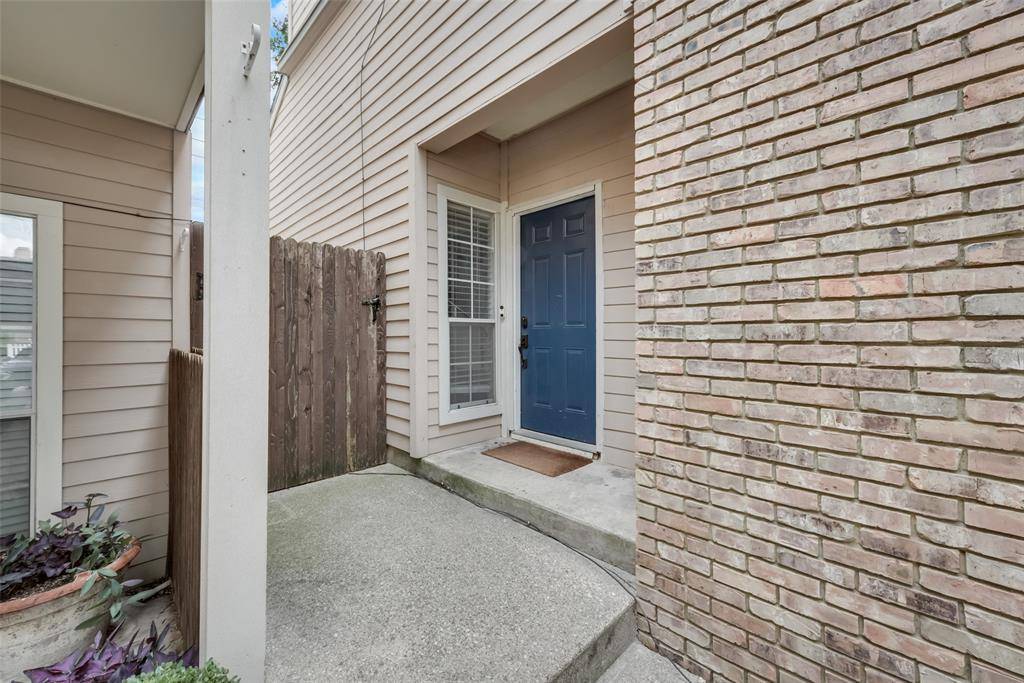 5565 Preston Oaks Road #110, Dallas, TX 75254