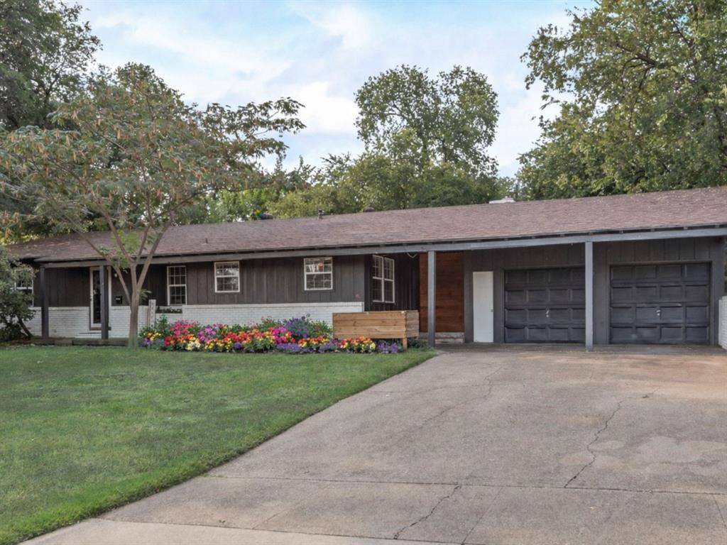 6555 Calmont Avenue, Fort Worth, TX 76116