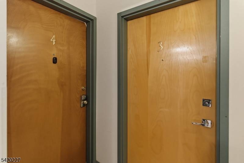 39-45 Bruen St #4, Newark City, NJ 07105