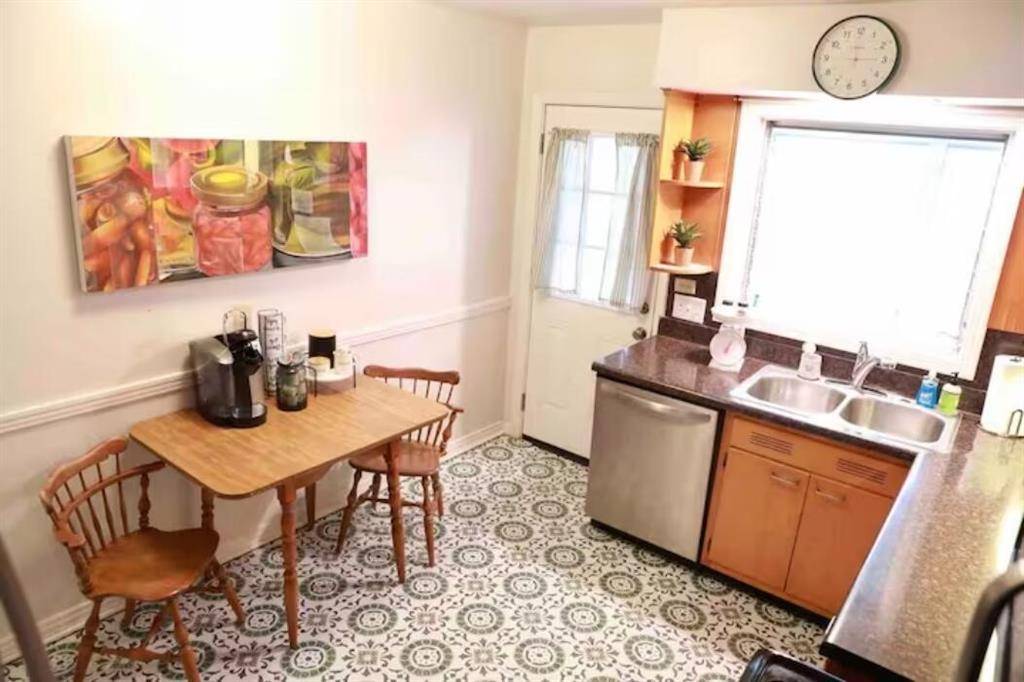 3708 Park Lane, Dallas, TX 75220