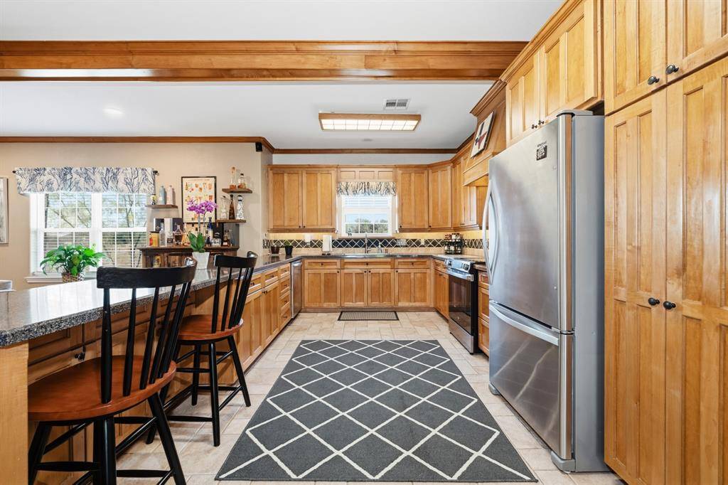 10081 Crestridge Drive, Whitney, TX 76692