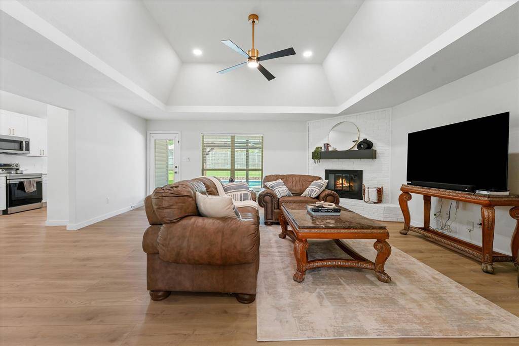 3 Hastings Court, Mansfield, TX 76063