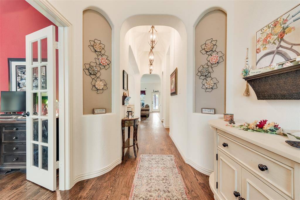 5017 W Fall Drive, Midlothian, TX 76065