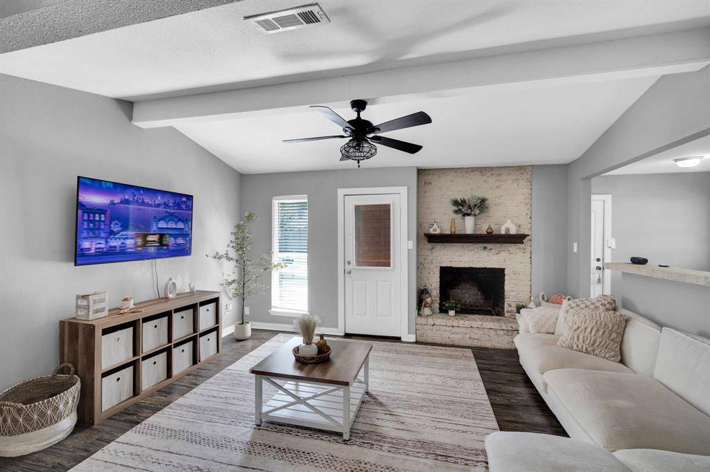 3003 Linda Drive, Ennis, TX 75119