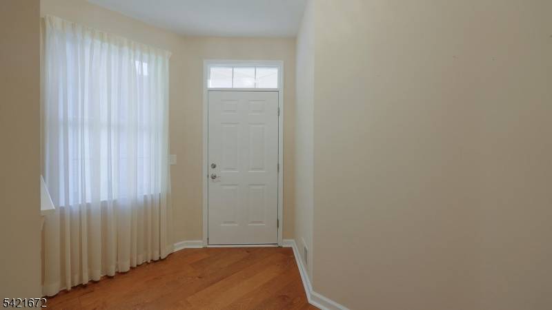 84 Patriots Way, Franklin Twp., NJ 08873