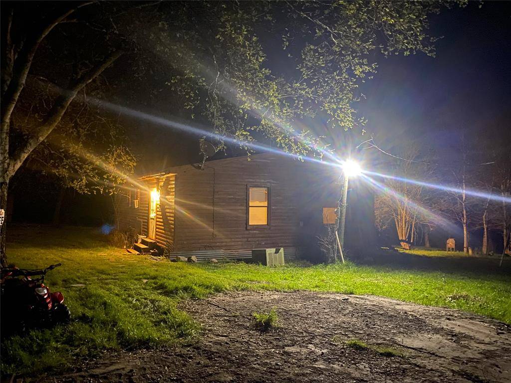 307 County Road 2350, Streetman, TX 75859