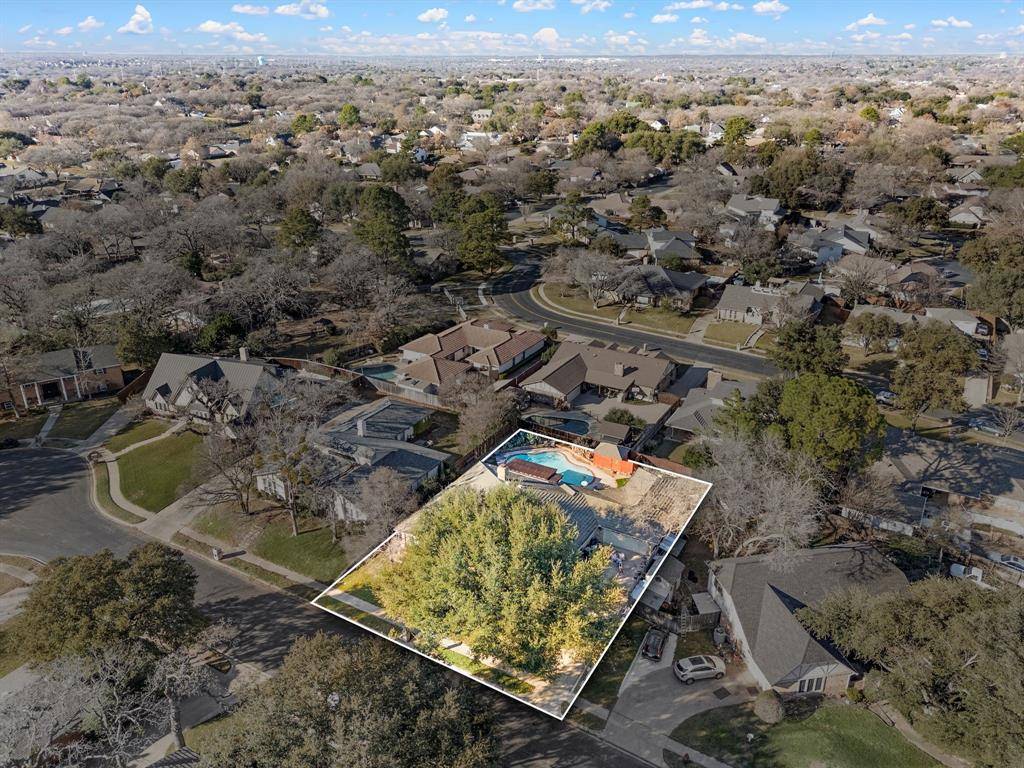 413 Blue Jay Court, Bedford, TX 76021