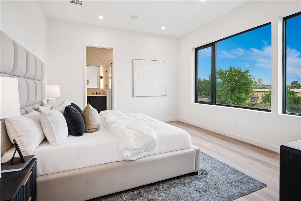 4534 Lake Avenue #103, Dallas, TX 75219