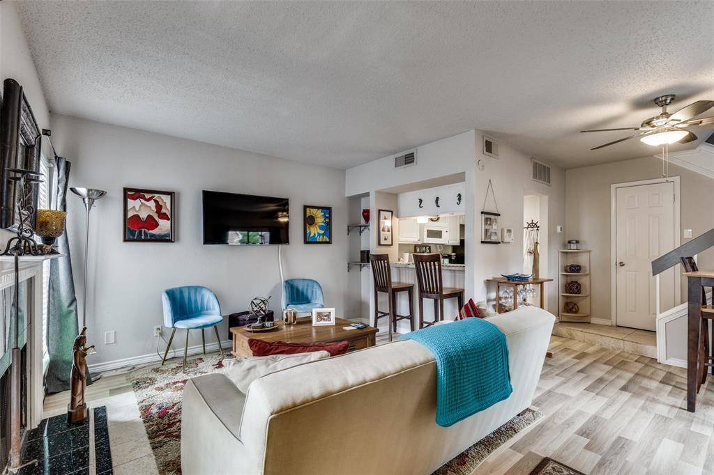 2103 Park Willow Lane #A, Arlington, TX 76011