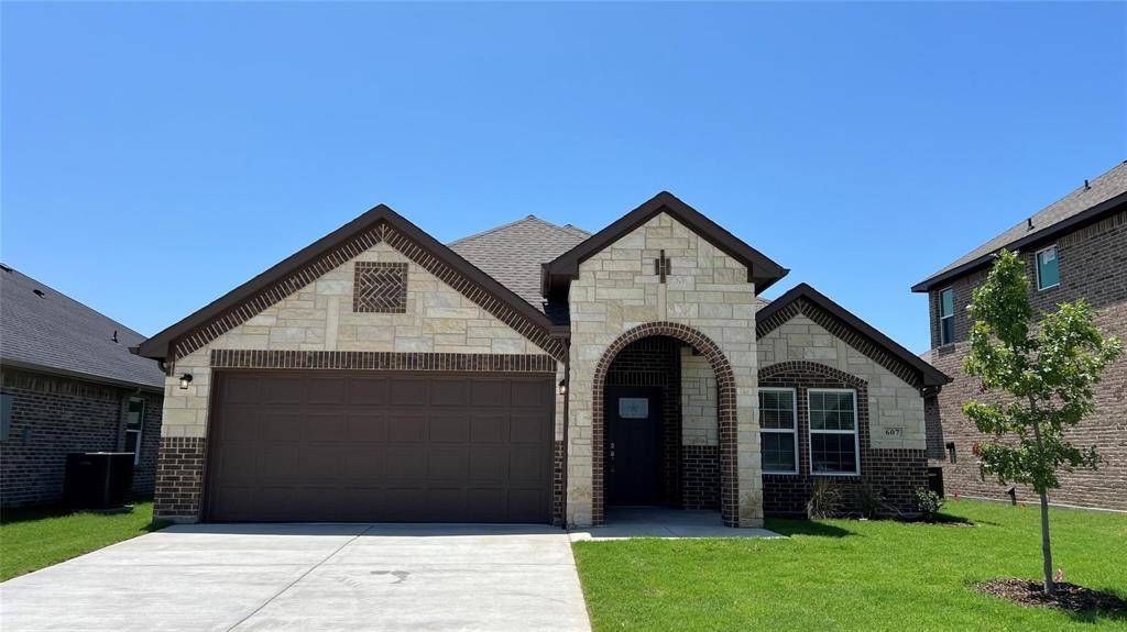 607 Hardaway Drive, Greenville, TX 75402
