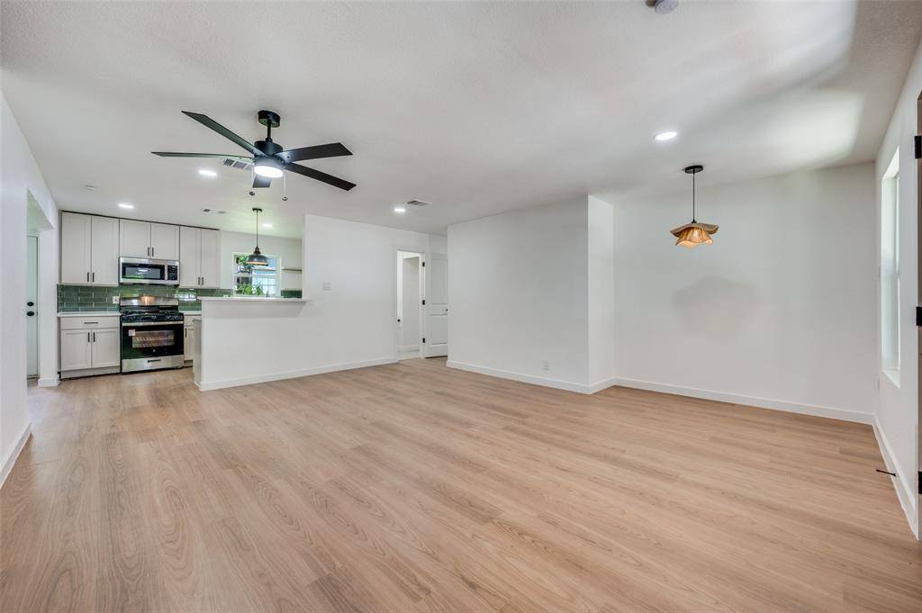 1646 Jackson Street, Grand Prairie, TX 75051