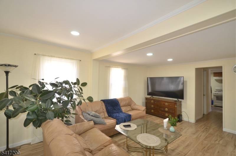 224 Gordon St, South Amboy City, NJ 08879