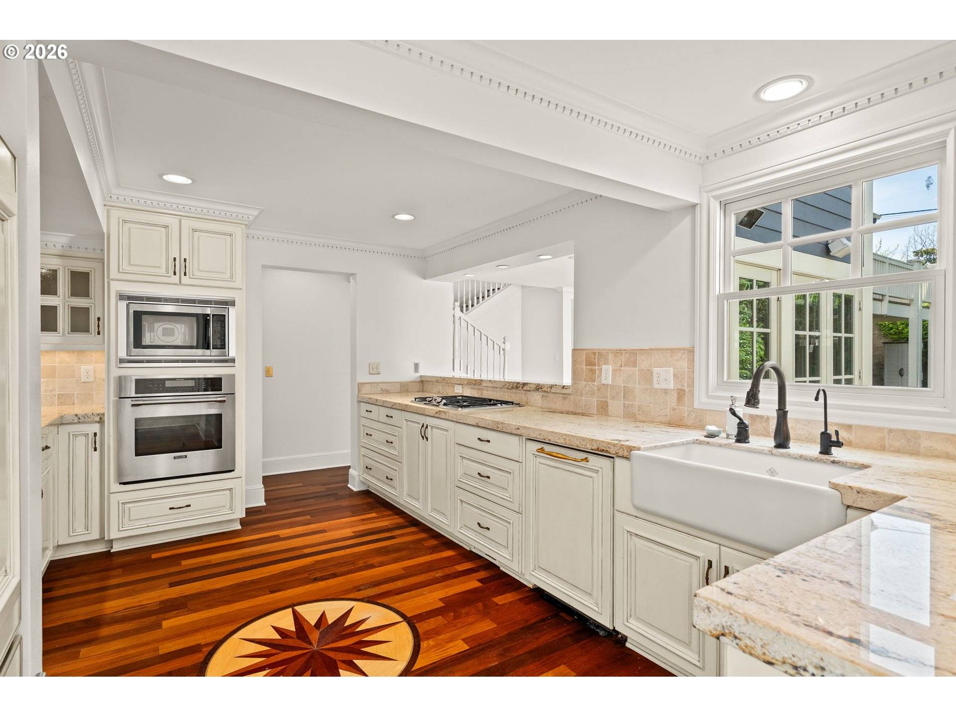 2356 NW QUIMBY ST, Portland, OR 97210