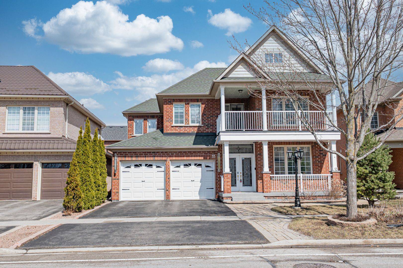 33 Kingshill RD, Richmond Hill, ON L4E 4B1
