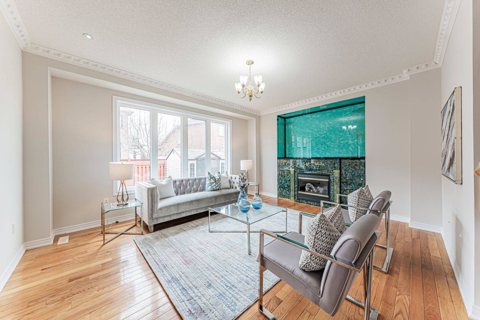 33 Kingshill RD, Richmond Hill, ON L4E 4B1