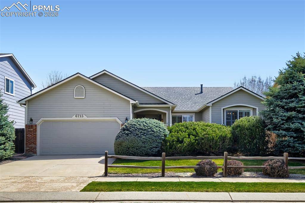 6715 Snowy Range DR, Colorado Springs, CO 80923