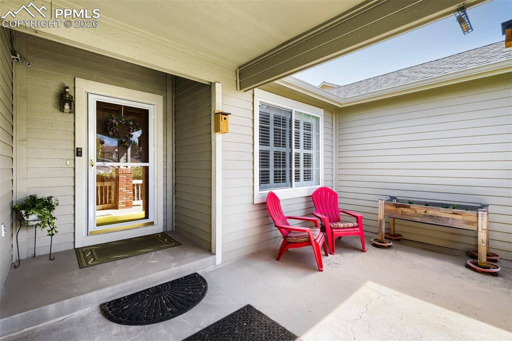 6715 Snowy Range DR, Colorado Springs, CO 80923