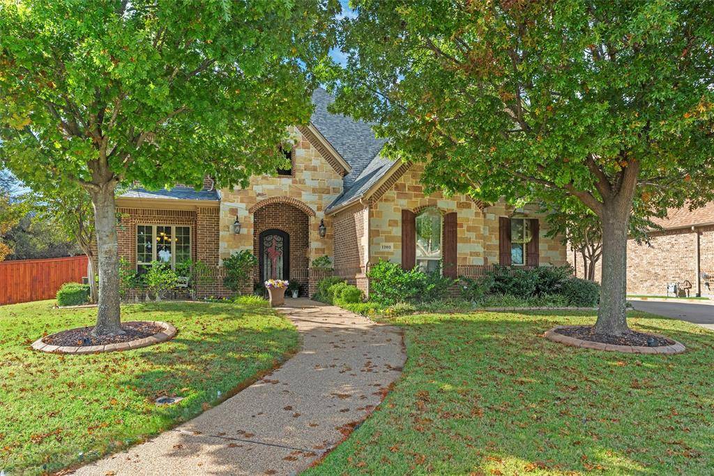 1203 Platte Drive, Mansfield, TX 76063