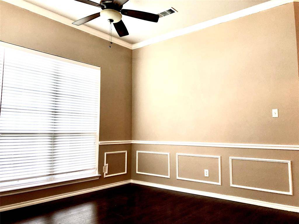 1216 Badbury Lane, Grand Prairie, TX 75052