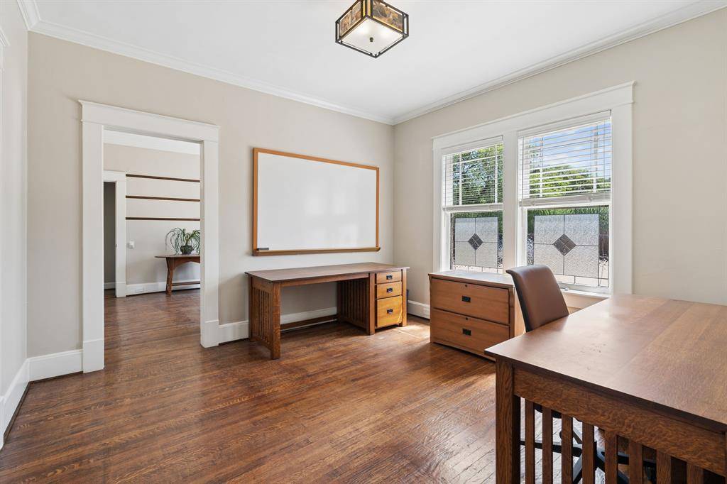 4112 Swiss Avenue, Dallas, TX 75204