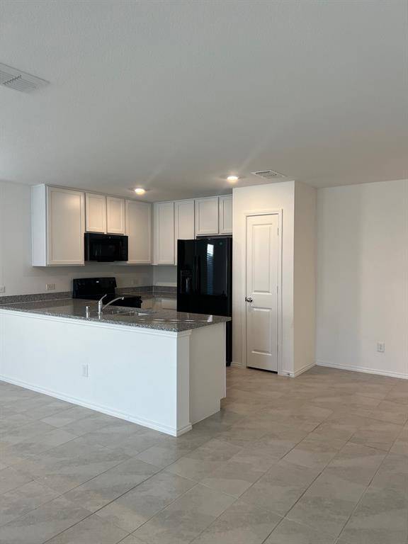 427 Ashbrook Way, Princeton, TX 75407